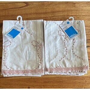 4 pk Bow with Lace Trim Kitchen Towels - Room Essentials